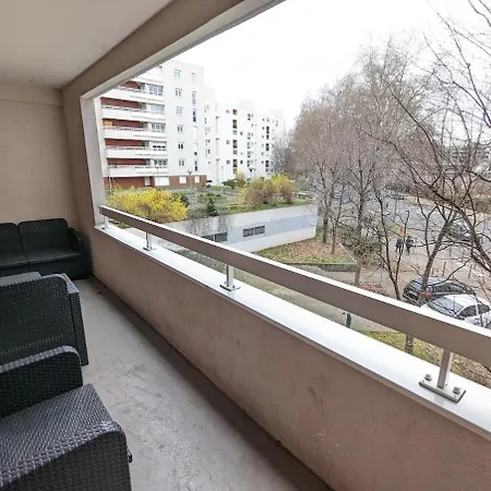 Lägenhet Le Garnier - 7 Avec Balcon & Parking Inclus