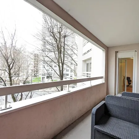 Daire Le Garnier - 7 Avec Balcon & Parking Inclus