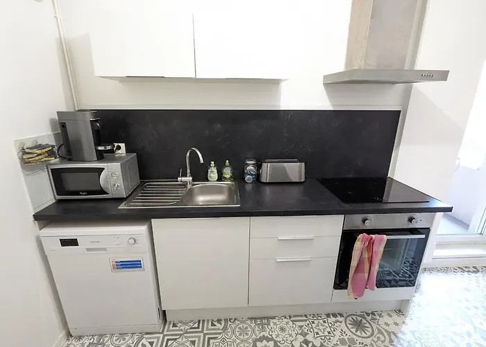 Le Garnier - 7 Avec Balcon & Parking Inclus Daire