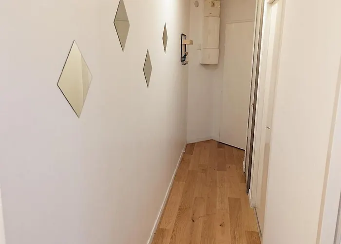 Daire Le Garnier - 7 Avec Balcon & Parking Inclus